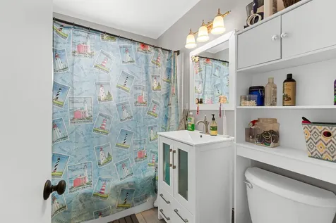 117 Airport Road Hartford VT 05001