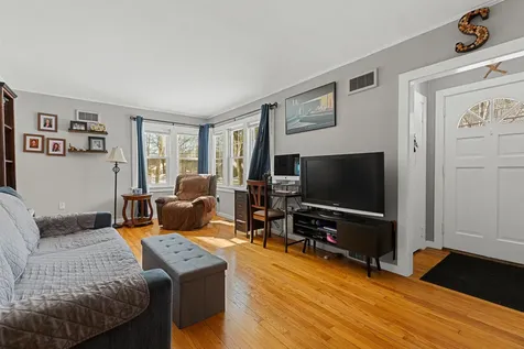 117 Airport Road Hartford VT 05001