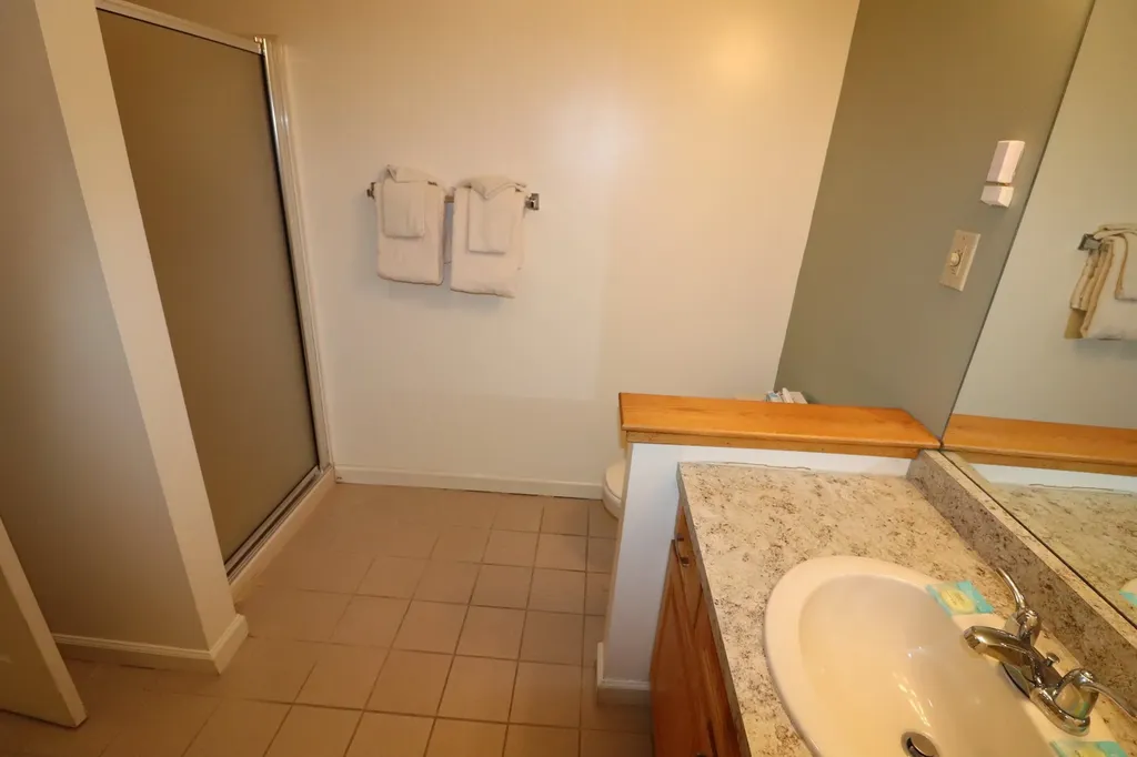 156 Deer Park Drive Woodstock NH 03262