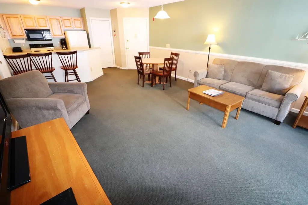 156 Deer Park Drive Woodstock NH 03262