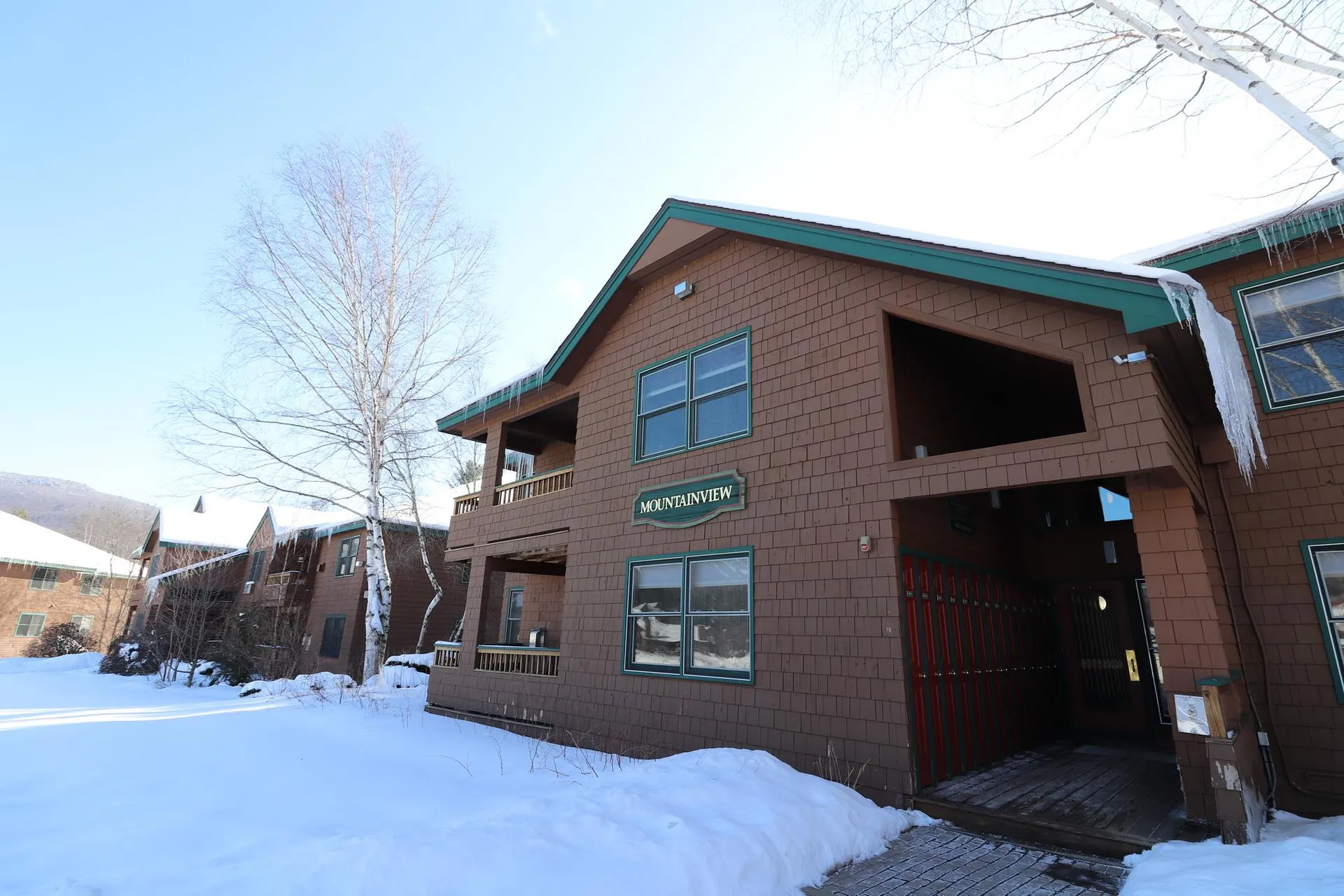 156 Deer Park Drive Woodstock NH 03262