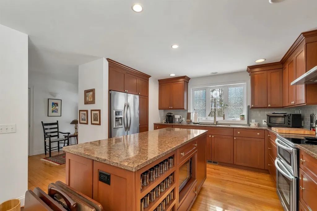 11 Vineyard Drive Stratham NH 03885