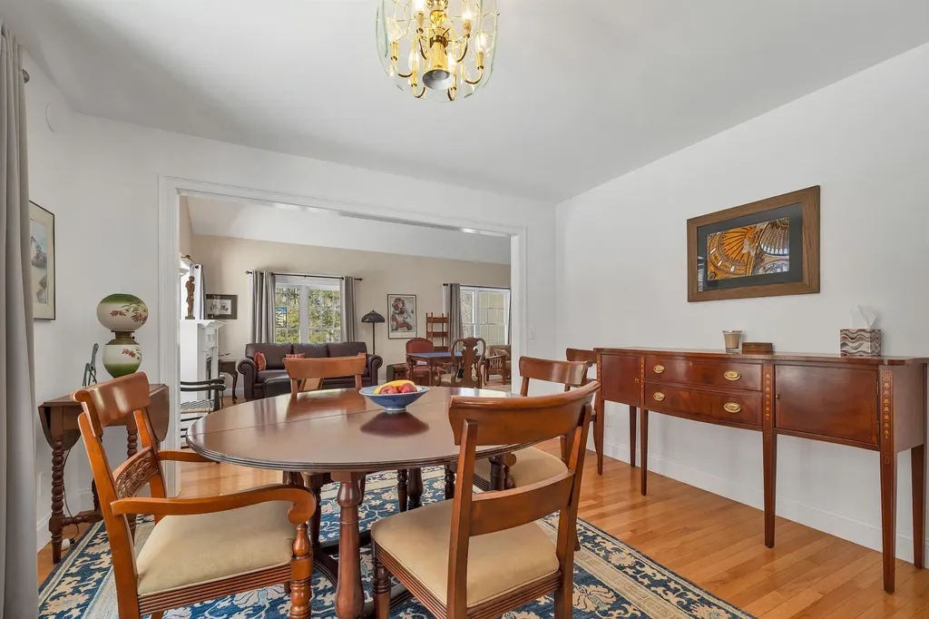 11 Vineyard Drive Stratham NH 03885