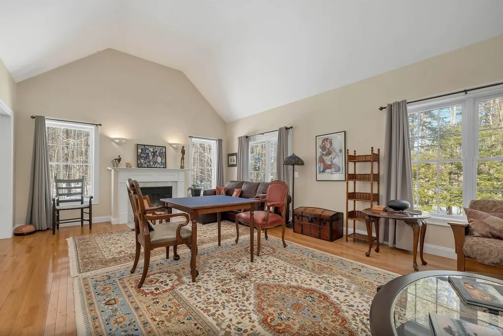 11 Vineyard Drive Stratham NH 03885