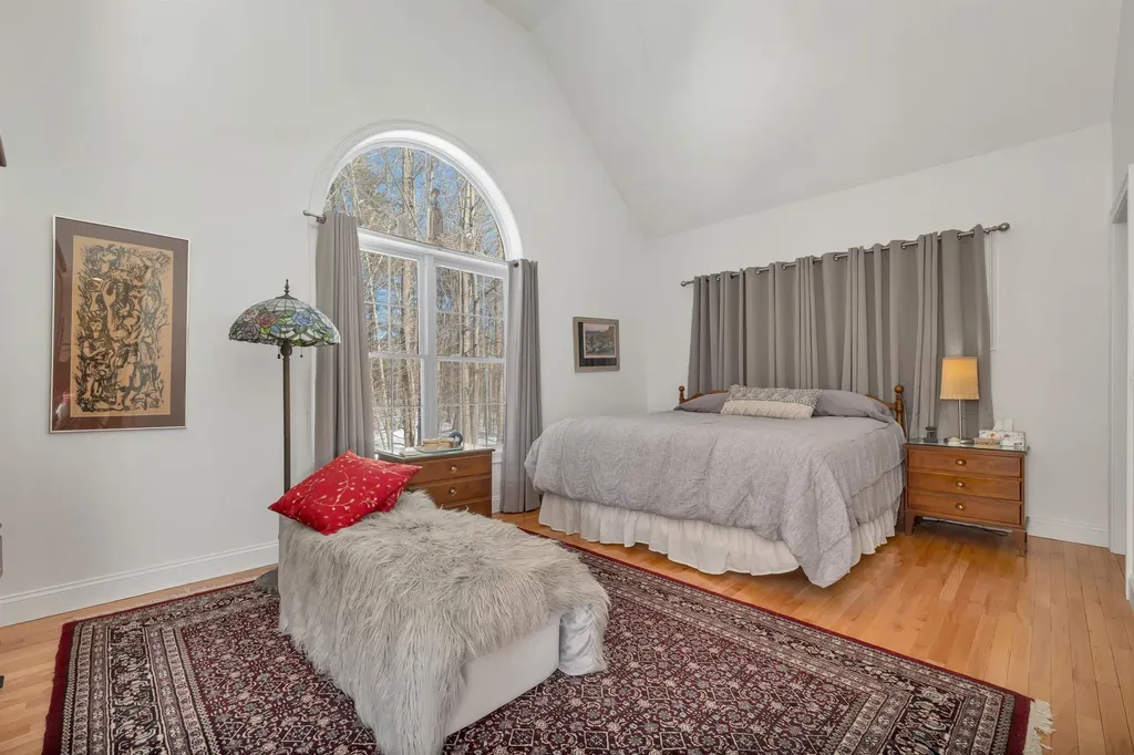 11 Vineyard Drive Stratham NH 03885