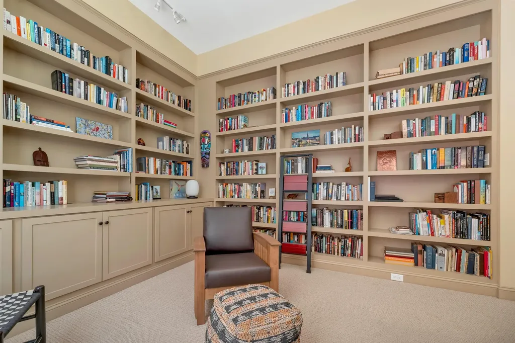 11 Vineyard Drive Stratham NH 03885