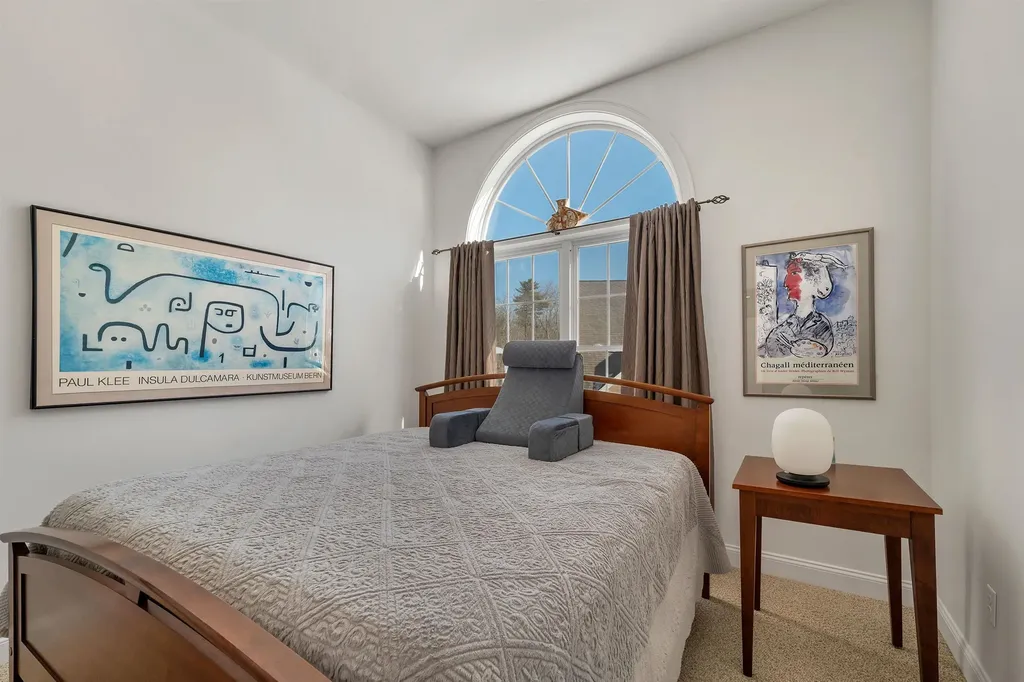 11 Vineyard Drive Stratham NH 03885