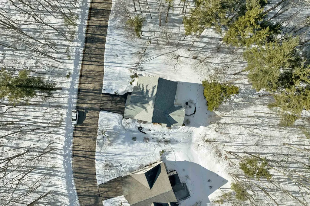 11 Vineyard Drive Stratham NH 03885