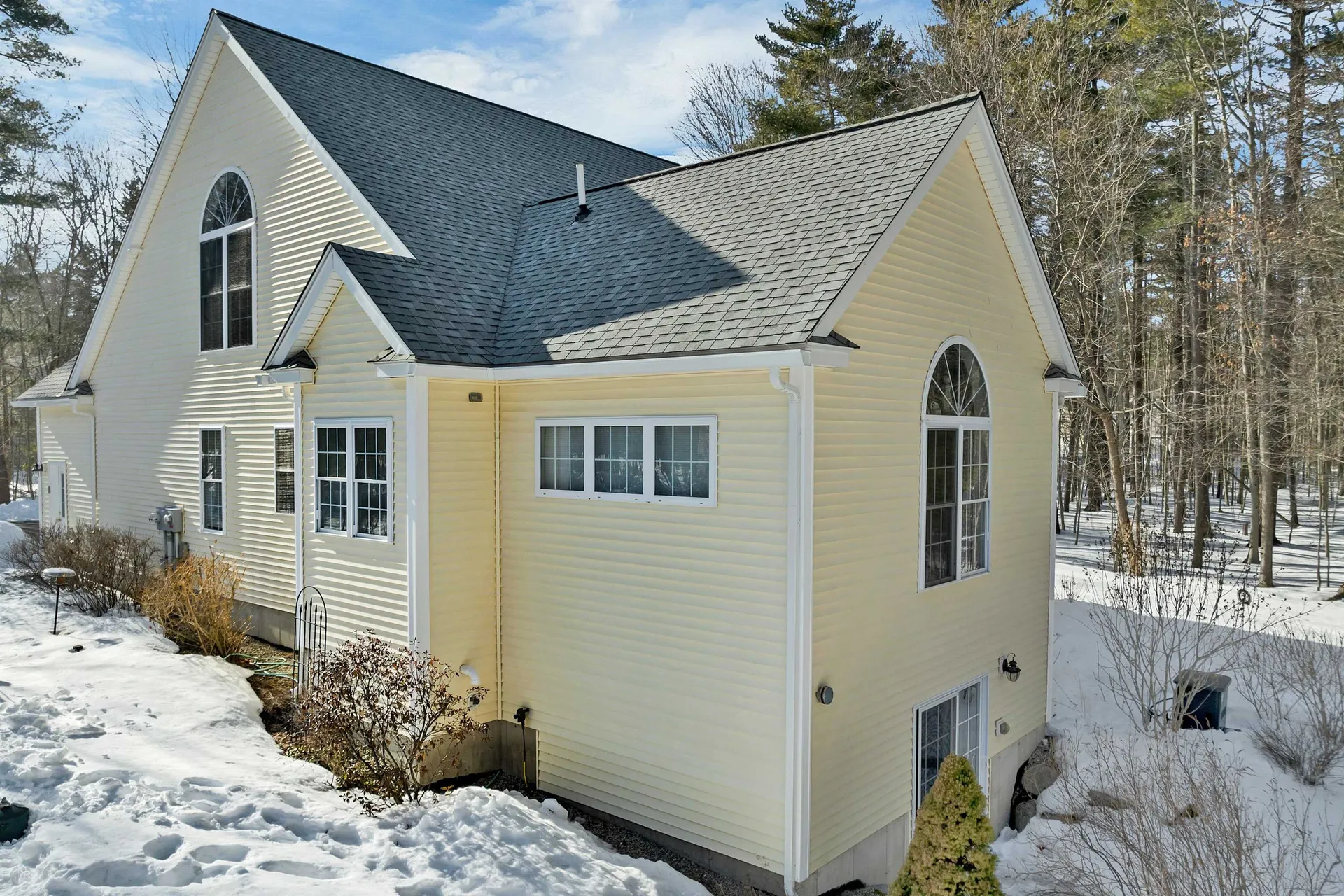 11 Vineyard Drive Stratham NH 03885