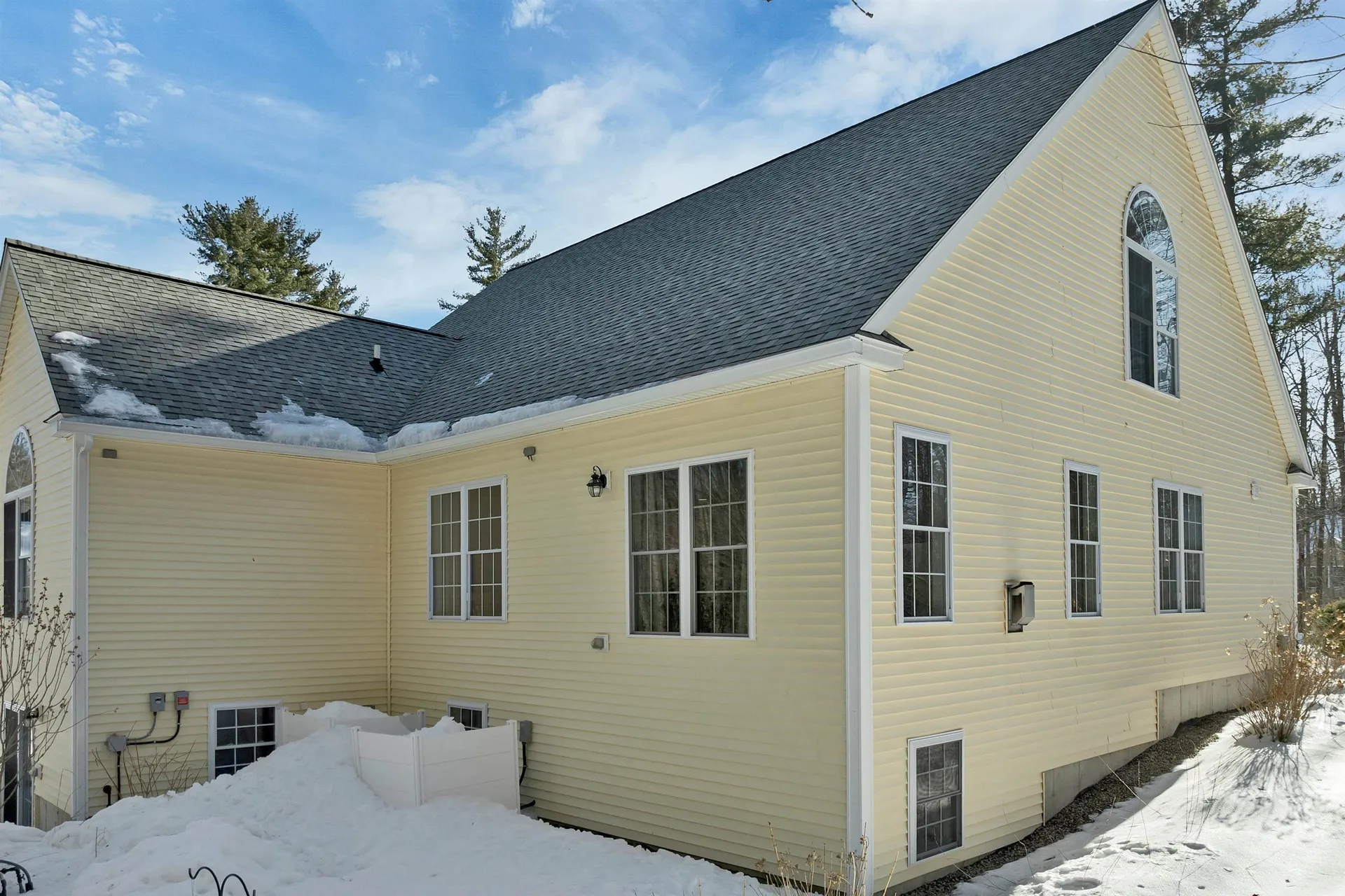 11 Vineyard Drive Stratham NH 03885