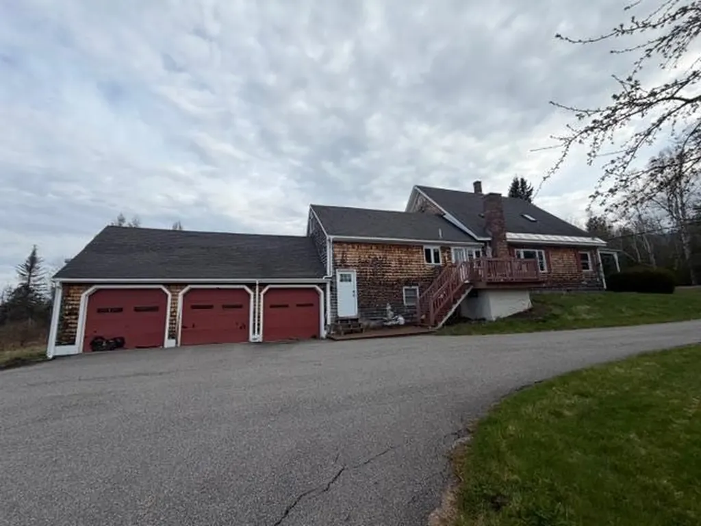 1376 Presidential Highway Jefferson NH 03583