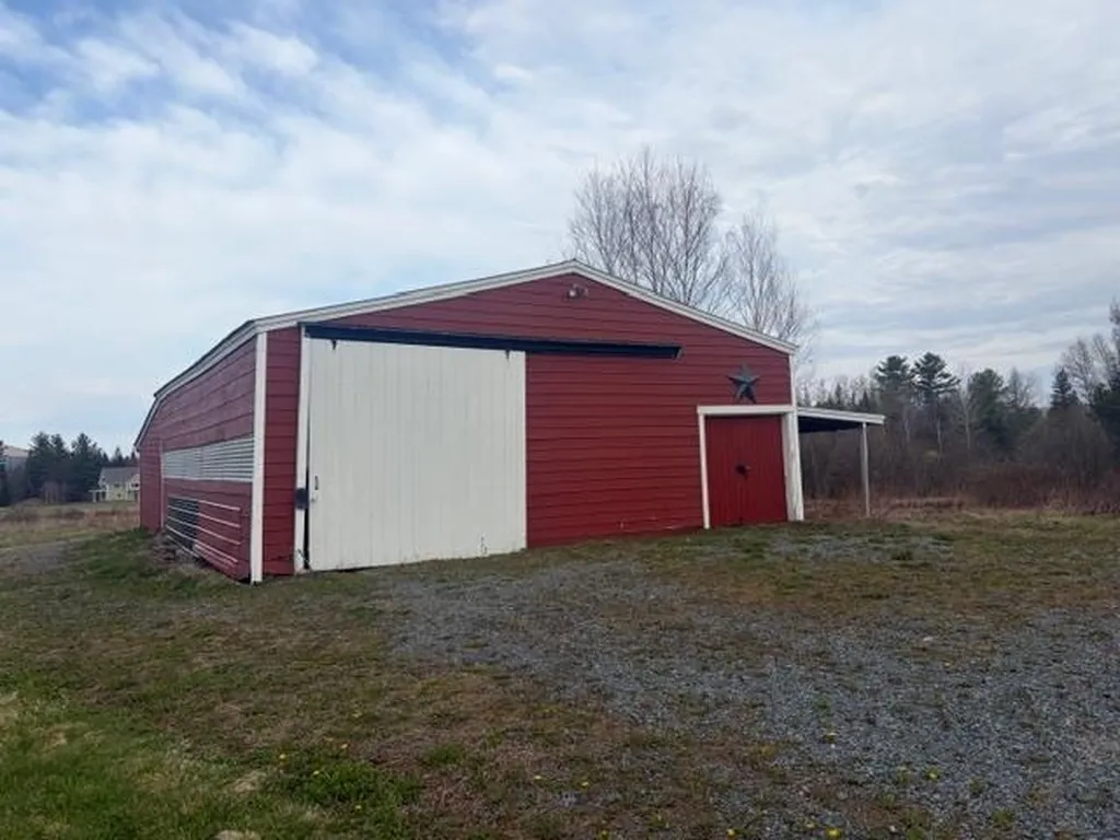 1376 Presidential Highway Jefferson NH 03583