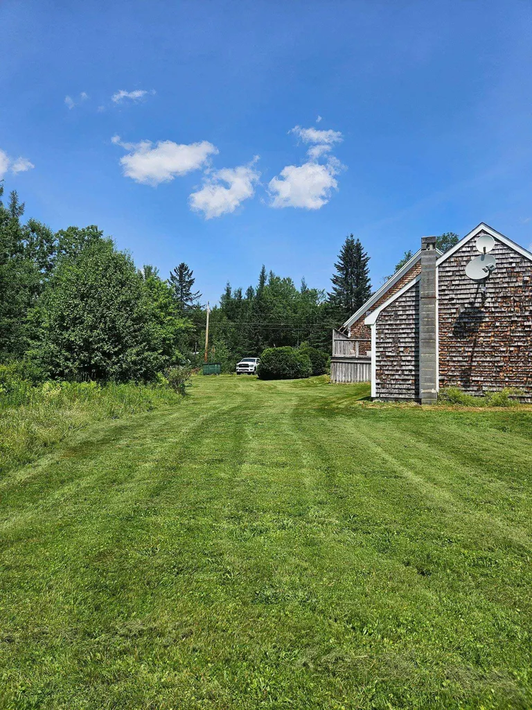 1376 Presidential Highway Jefferson NH 03583