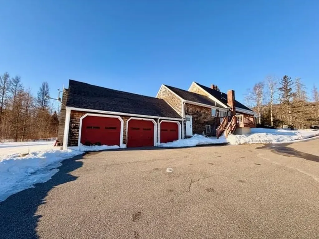 1376 Presidential Highway Jefferson NH 03583