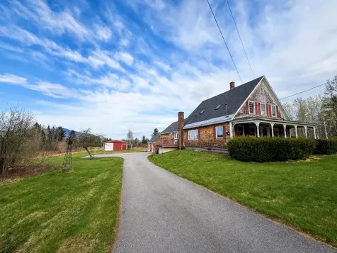 1376 Presidential Highway Jefferson NH 03583