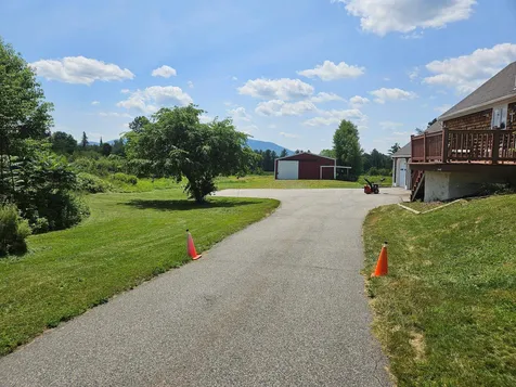 1376 Presidential Highway Jefferson NH 03583