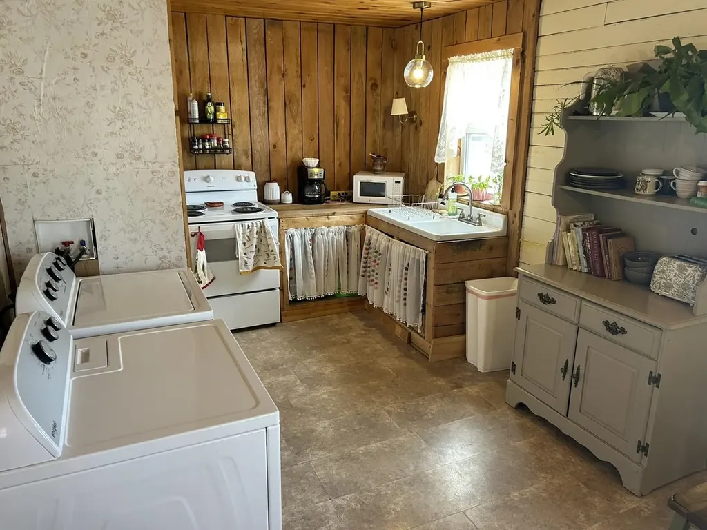 24 East Street Enosburg VT 05450