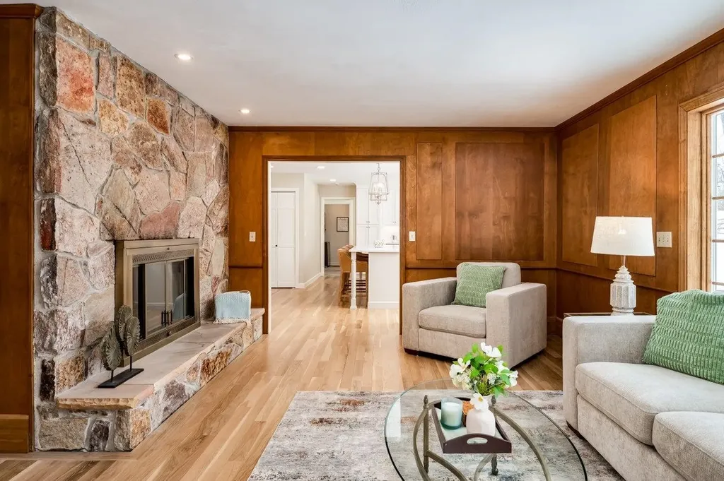 23 Riverview Road Durham NH 03824