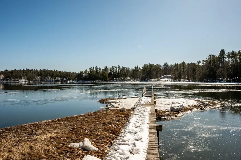 23 Riverview Road Durham NH 03824