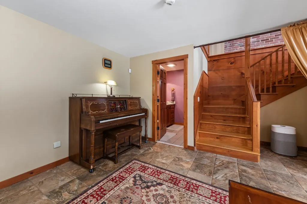 108 Littlefield Road Danbury NH 03230