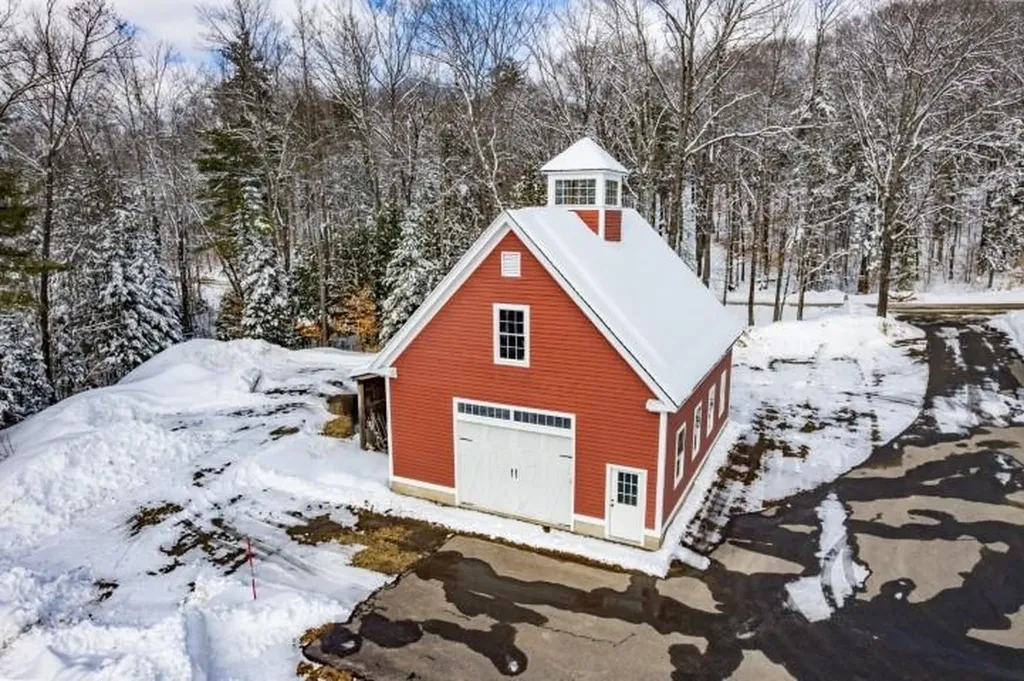 108 Littlefield Road Danbury NH 03230