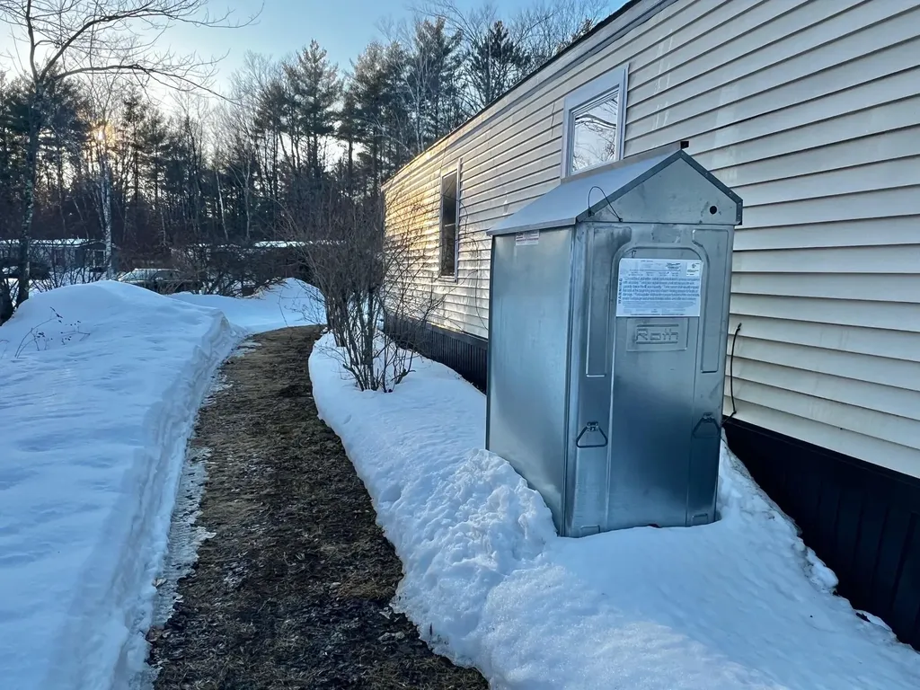 35 Brownstone Lane Rochester NH 03867