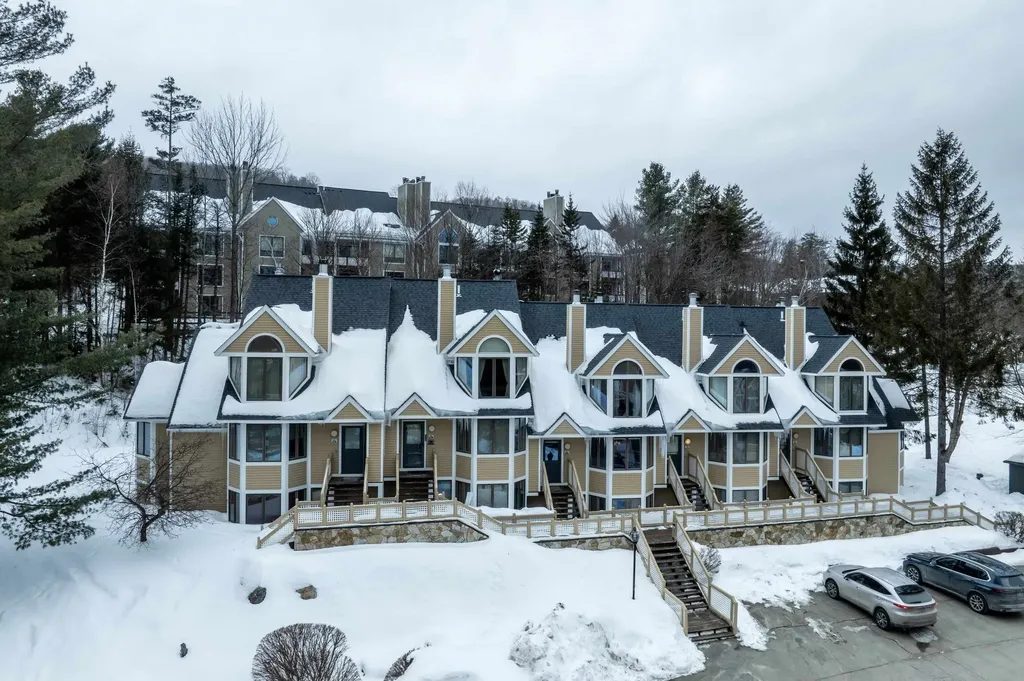 1C Townhouse Square Dover VT 05356
