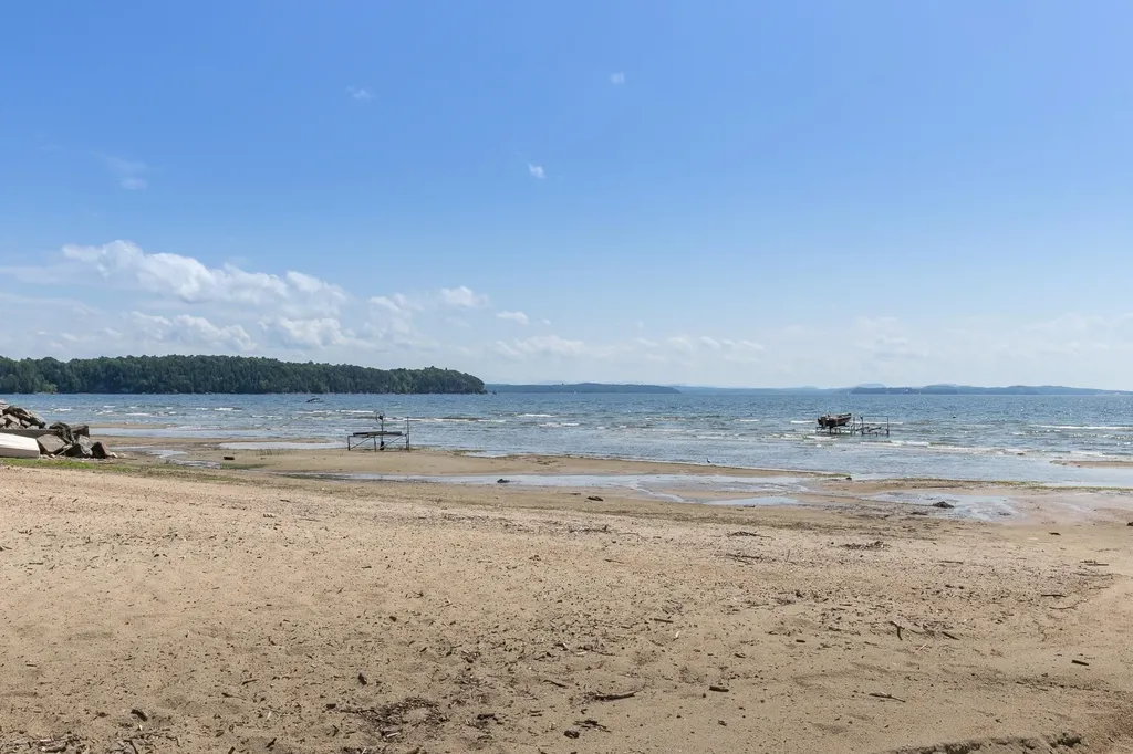 70 Dodds Court Burlington VT 05408