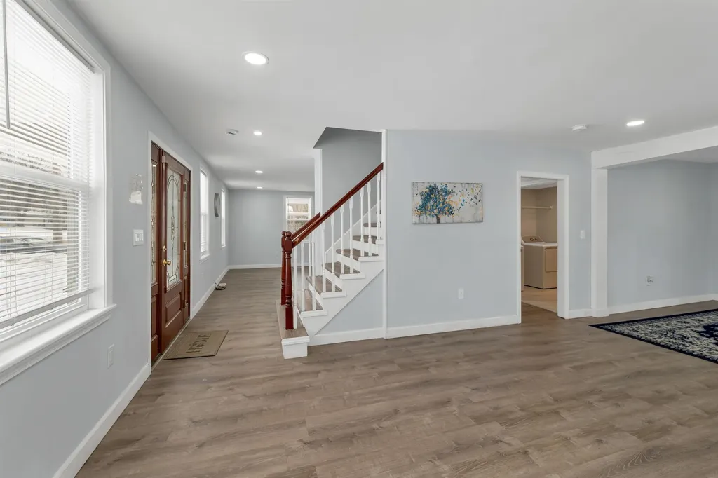 151 Tolles Street Nashua NH 03064