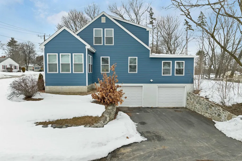 151 Tolles Street Nashua NH 03064
