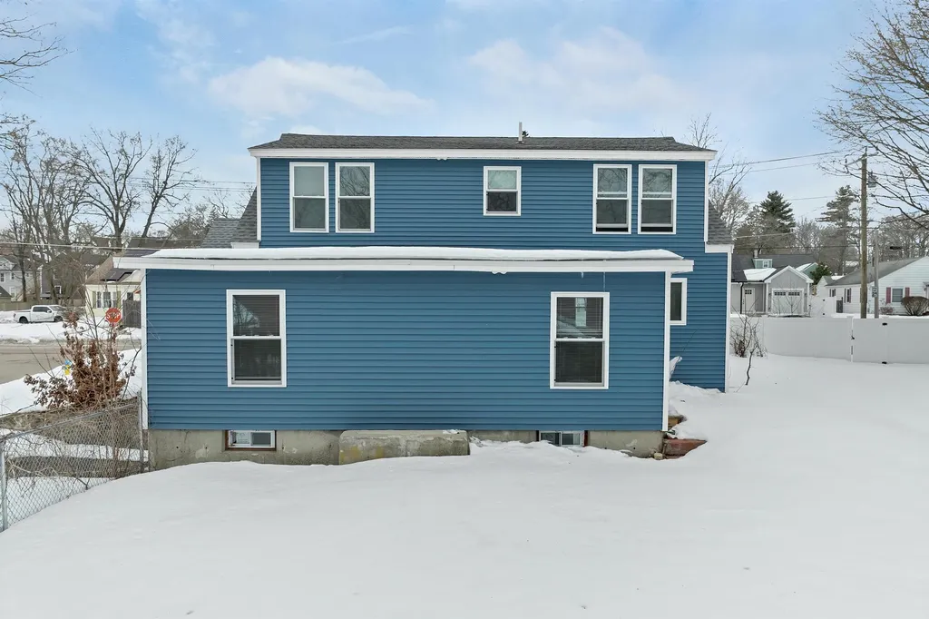 151 Tolles Street Nashua NH 03064