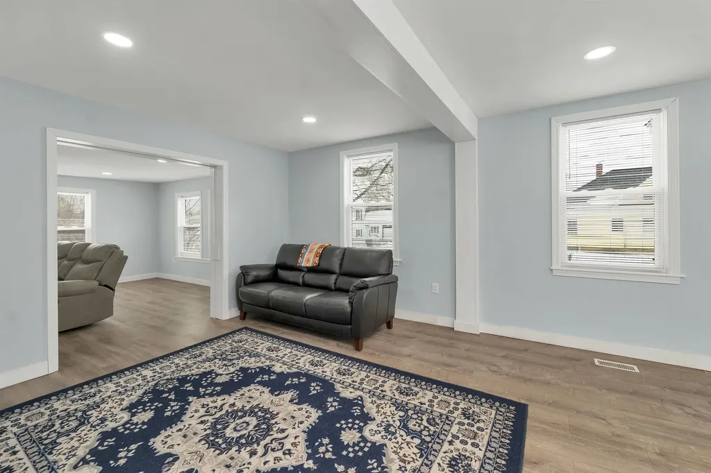 151 Tolles Street Nashua NH 03064