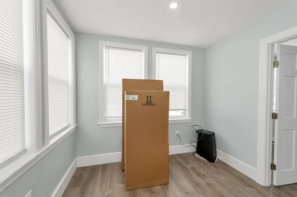 151 Tolles Street Nashua NH 03064