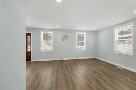 151 Tolles Street Nashua NH 03064