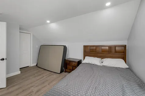 151 Tolles Street Nashua NH 03064