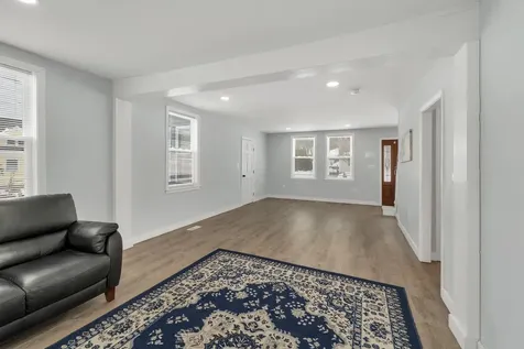 151 Tolles Street Nashua NH 03064
