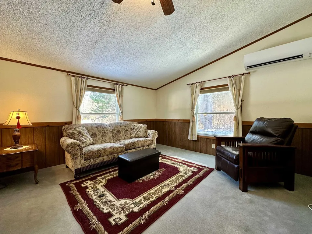 133 Otter View Drive Clarendon VT 05759