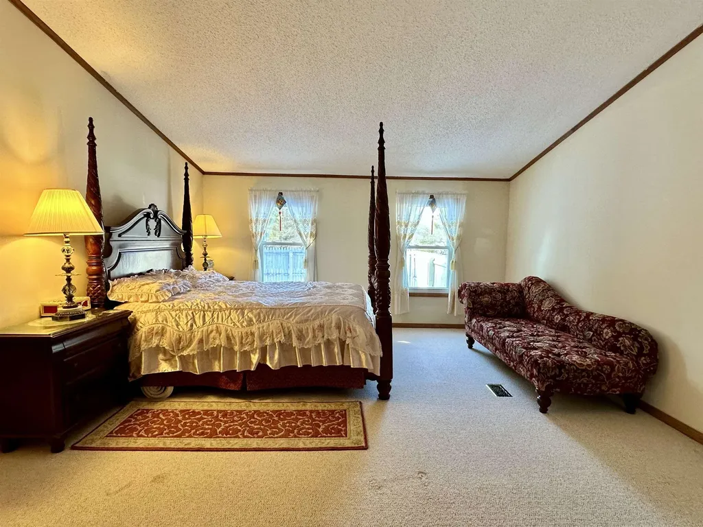 133 Otter View Drive Clarendon VT 05759