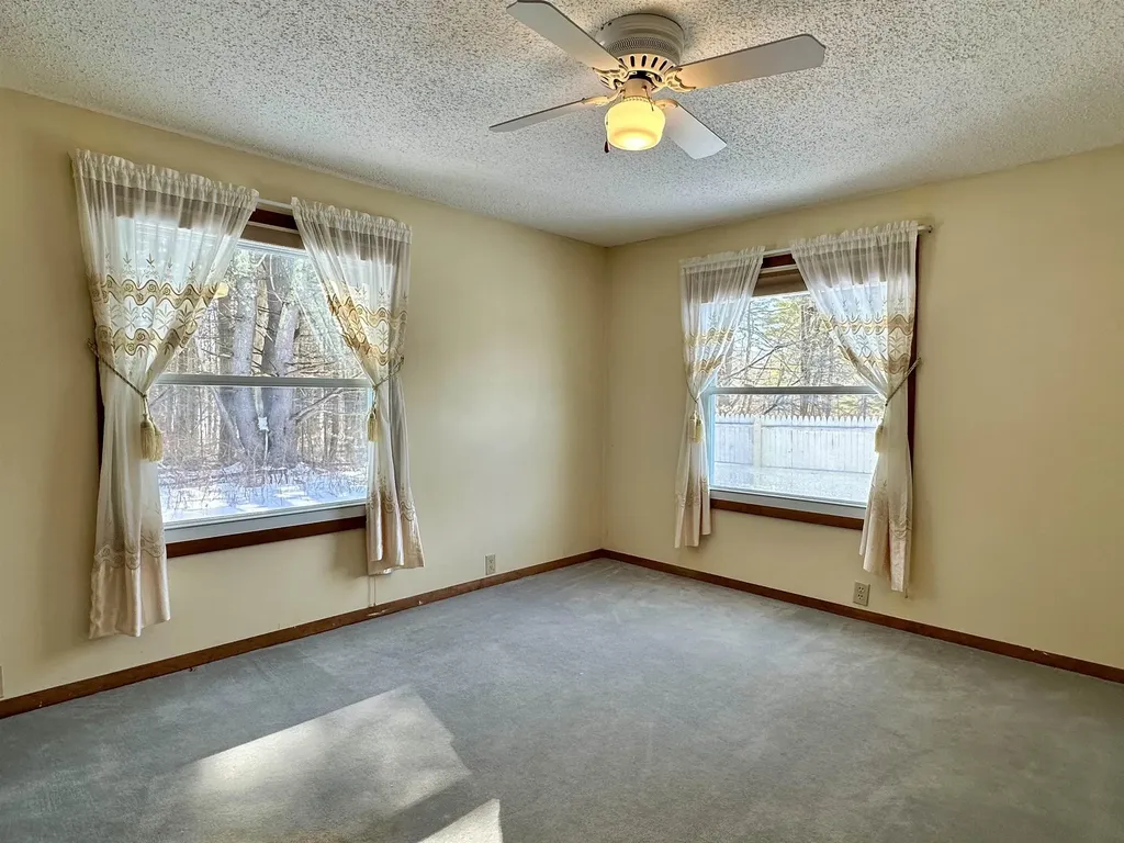 133 Otter View Drive Clarendon VT 05759