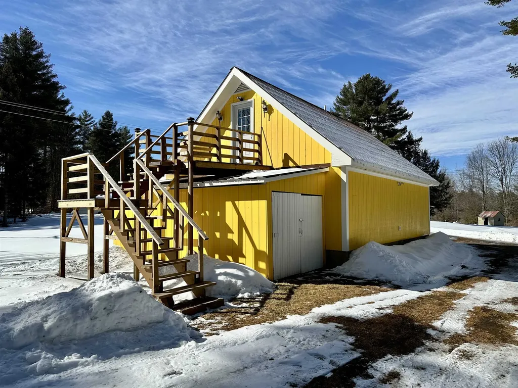 133 Otter View Drive Clarendon VT 05759