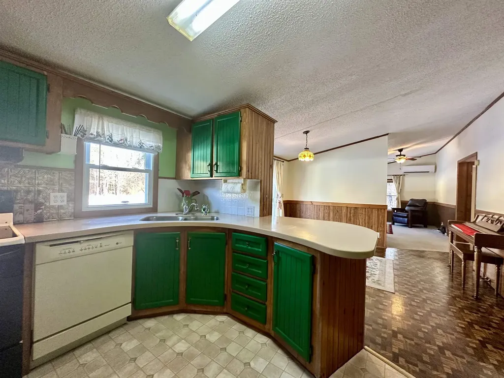 133 Otter View Drive Clarendon VT 05759