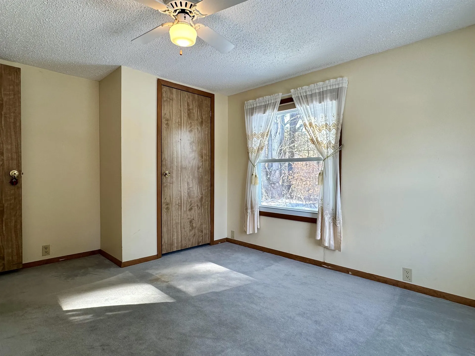 133 Otter View Drive Clarendon VT 05759