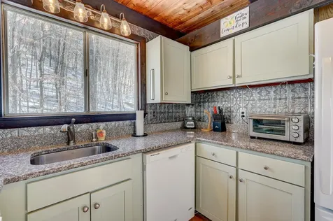 26 Little Shore Drive Madison NH 03849