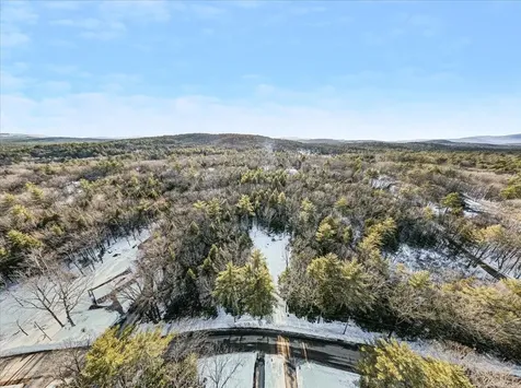 M10 L05 S37 Centennial Drive Webster NH 03303