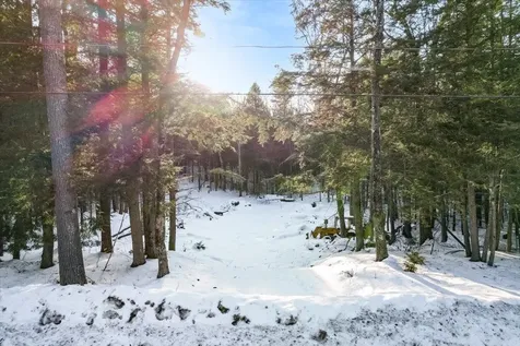 M10 L05 S37 Centennial Drive Webster NH 03303