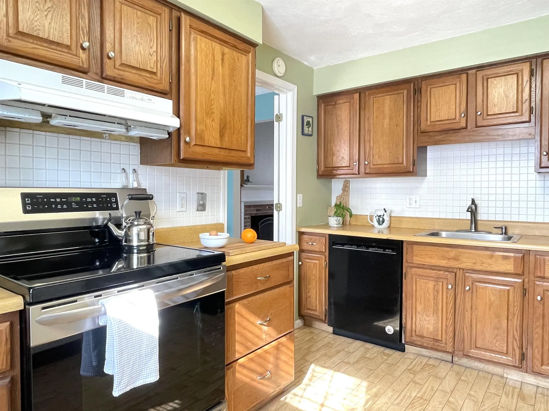 14 Colonial Square Peterborough NH 03458