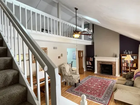 14 Colonial Square Peterborough NH 03458