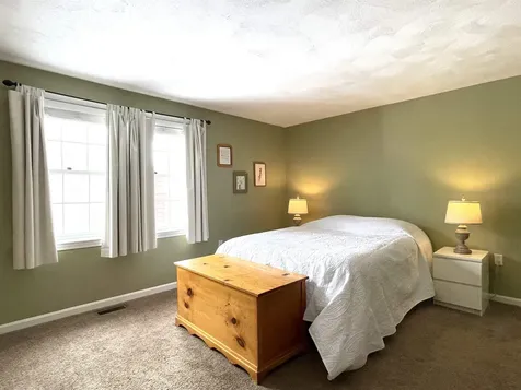 14 Colonial Square Peterborough NH 03458