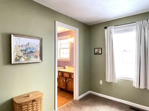 14 Colonial Square Peterborough NH 03458