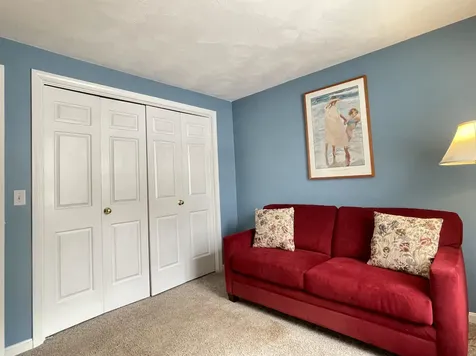 14 Colonial Square Peterborough NH 03458